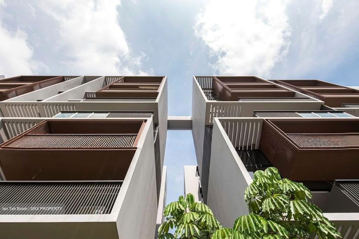 Kandis Residence (D27), Condominium #535839551